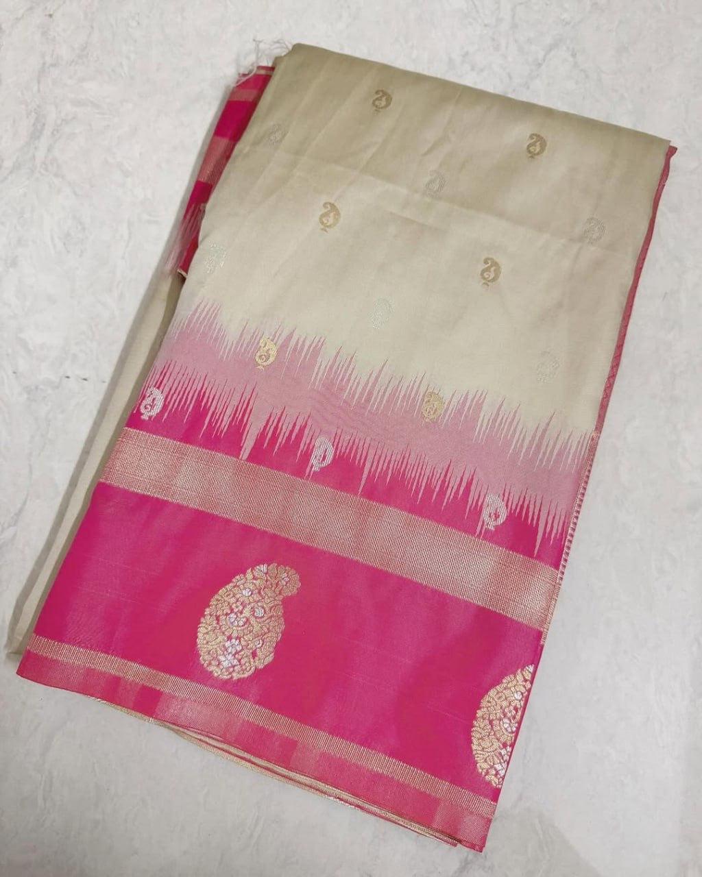 Graceful Cream Kanjivaram Silk Saree with Pink Zari Border