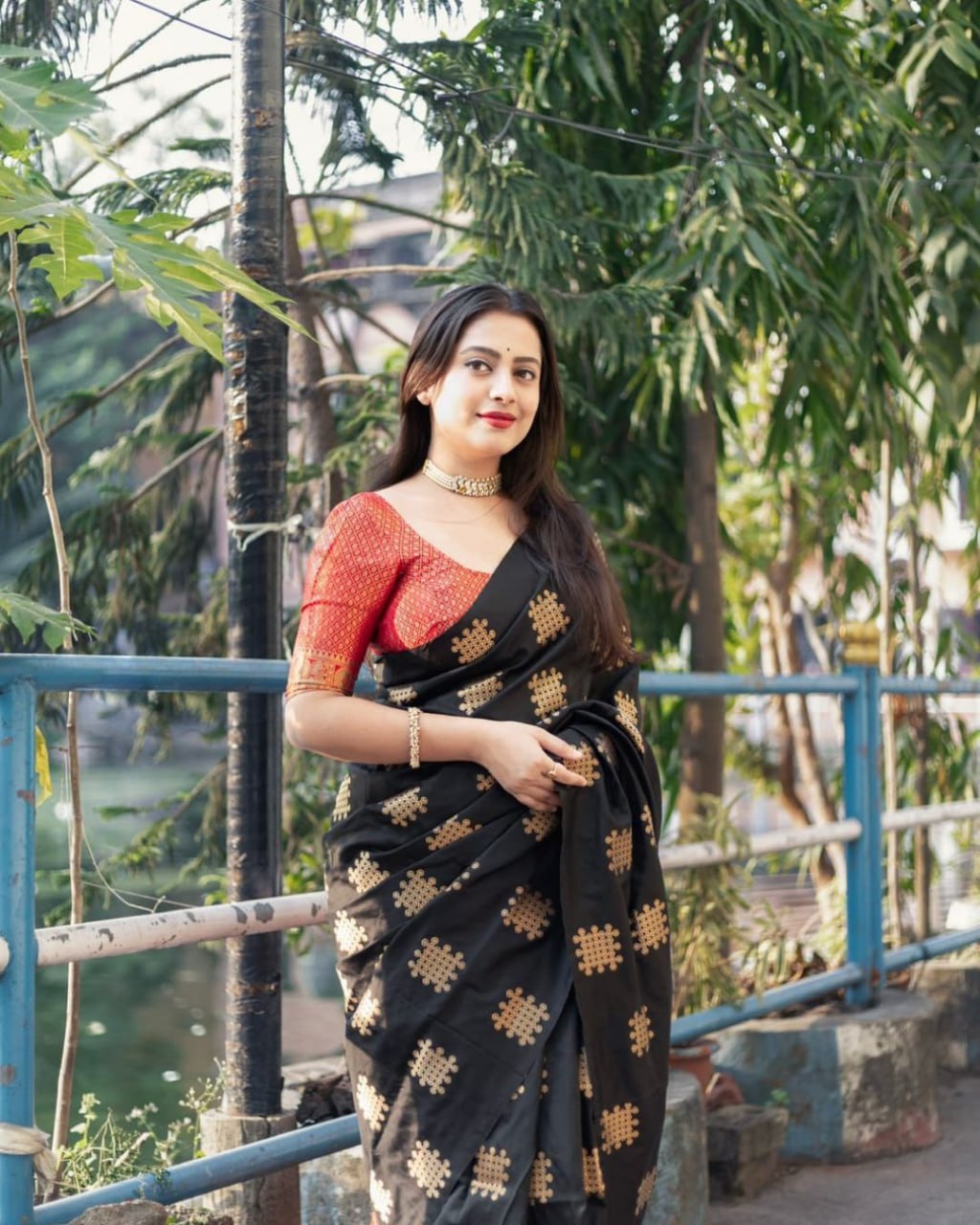 Black Soft Silk Saree with Golden Zari Buttas Silk Saree