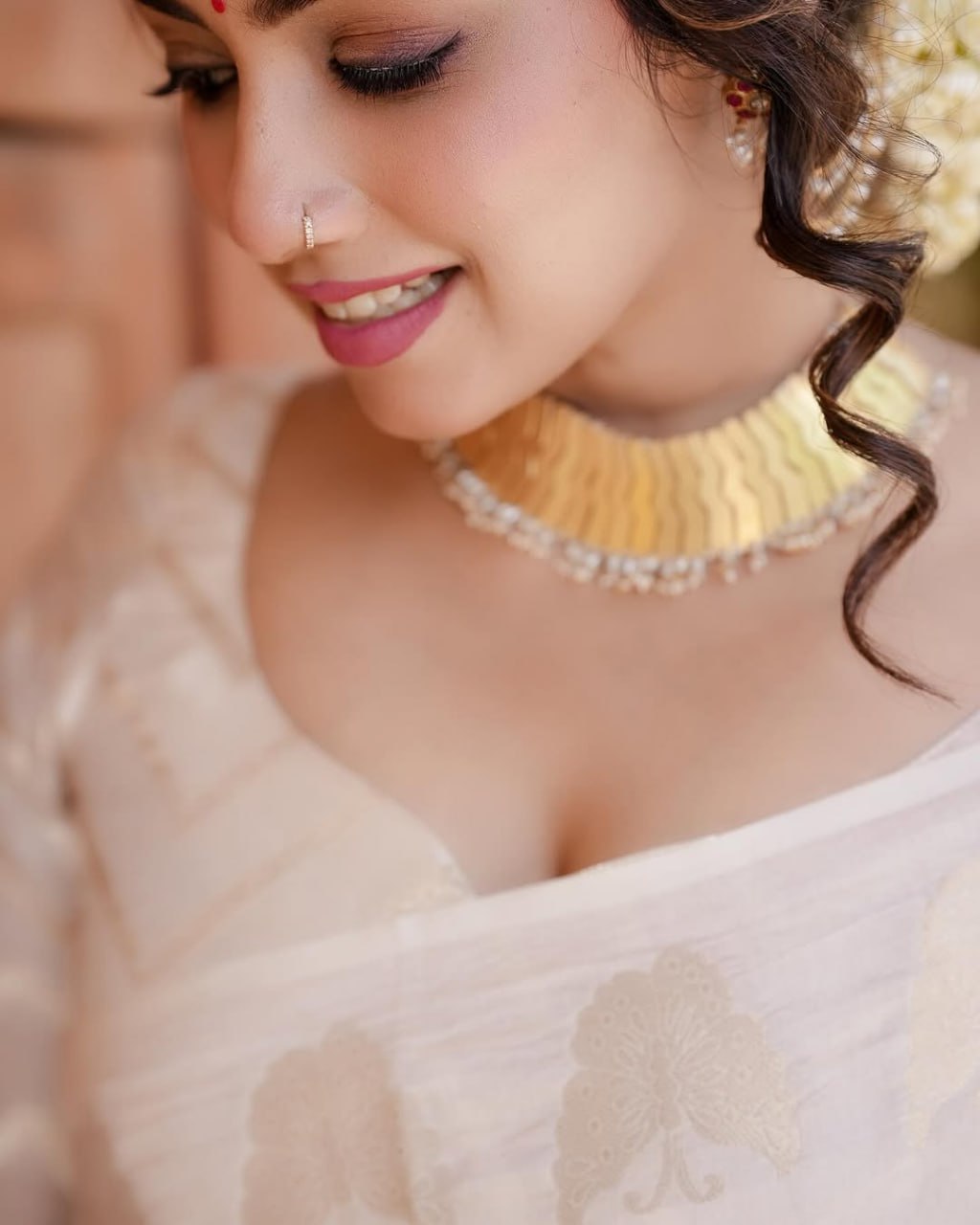 Elegant Off-White Organza Silk Saree