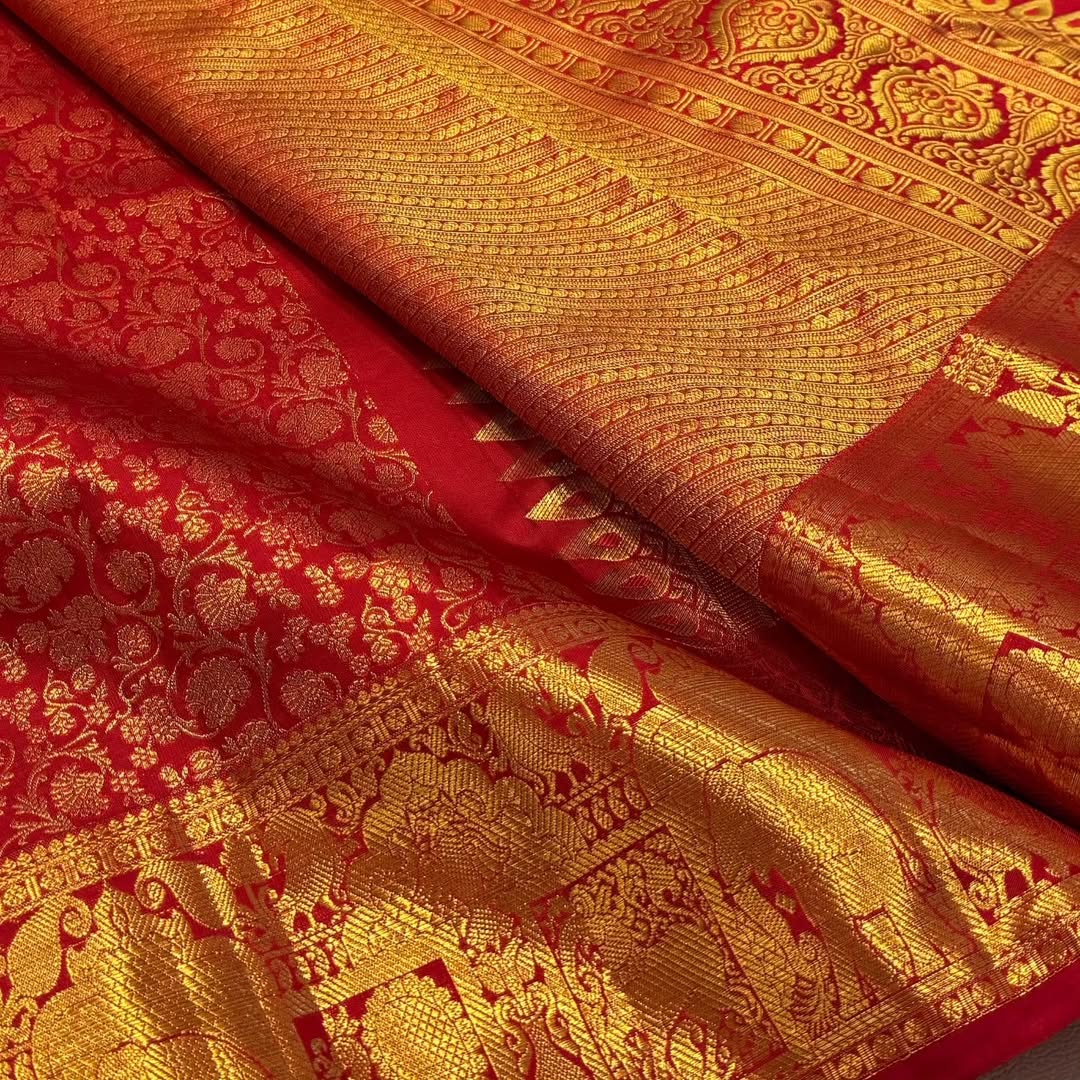 Red Kanjivaram Silk Saree with Rich Golden Zari & Peacock Motifs