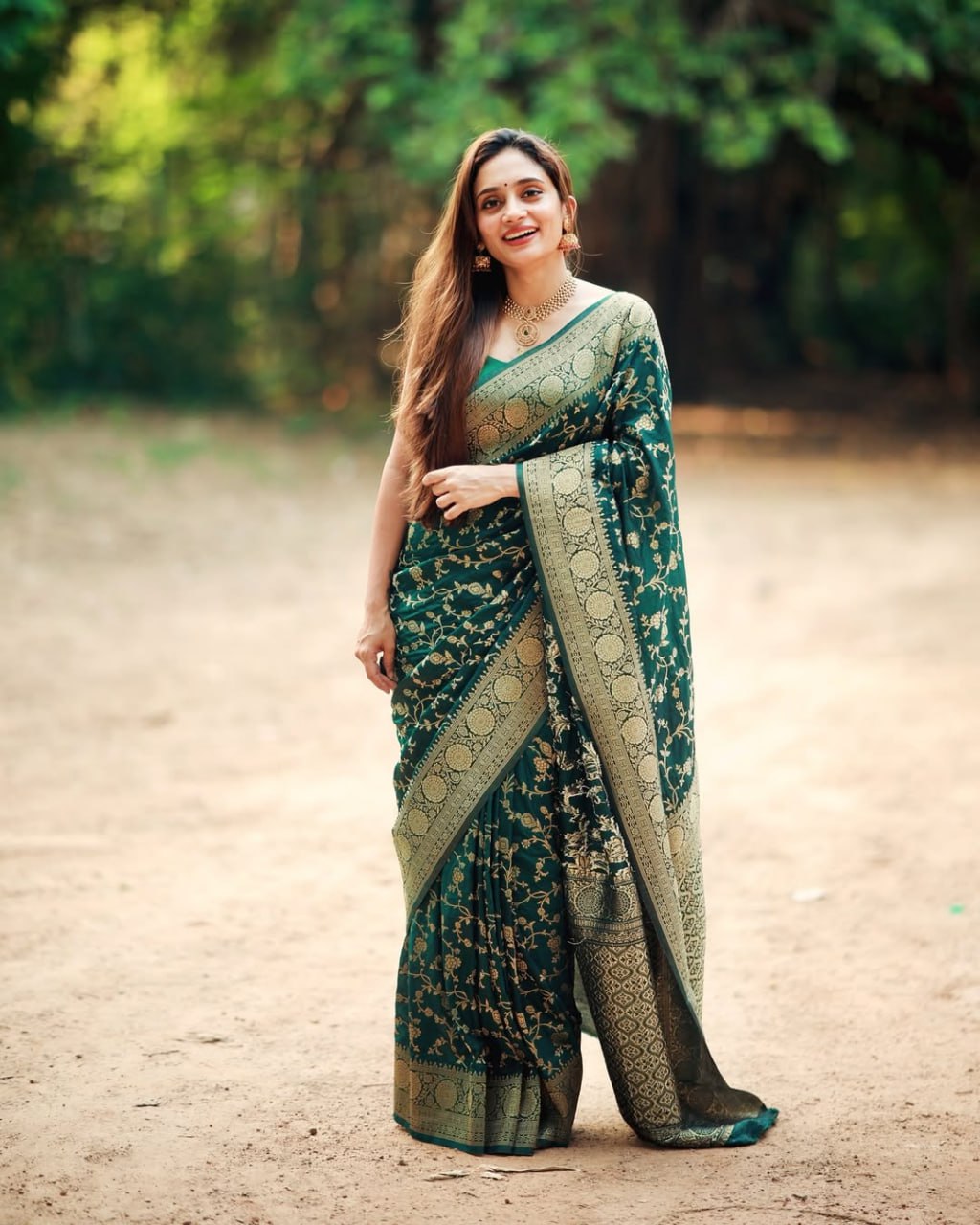 Emerald Green Banarasi Silk Saree with Gold Floral Zari Weaving